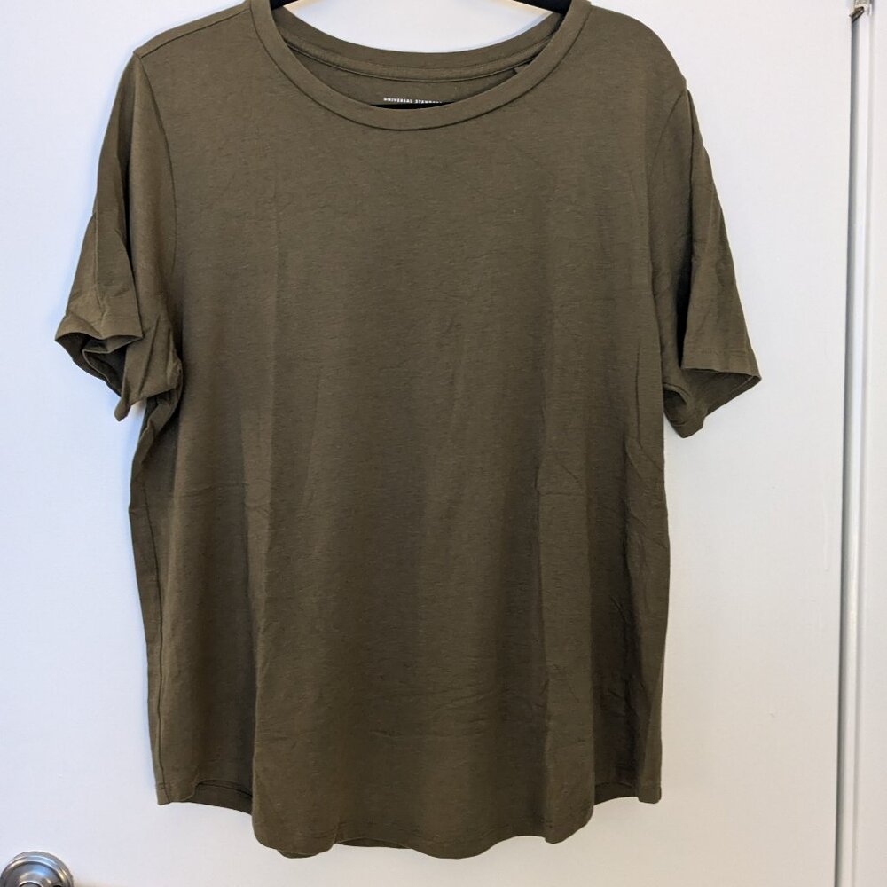 Universal Standard Tee Rex Olive S